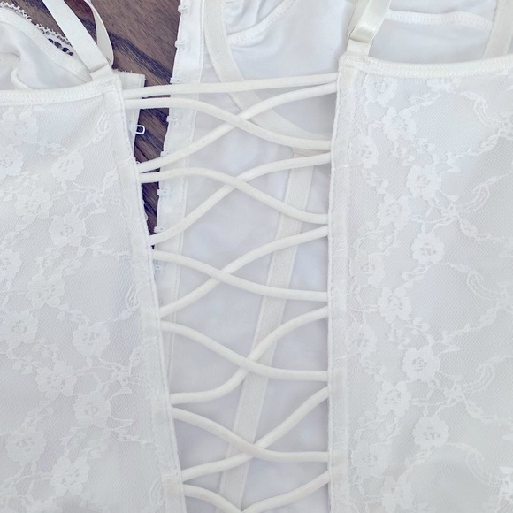 Shein White Lace Bustier - Picture 3 of 6